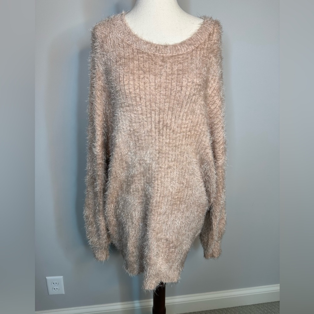 Sz S/M Lulus blush rose pink crew neck sweater eyelash longline sweater